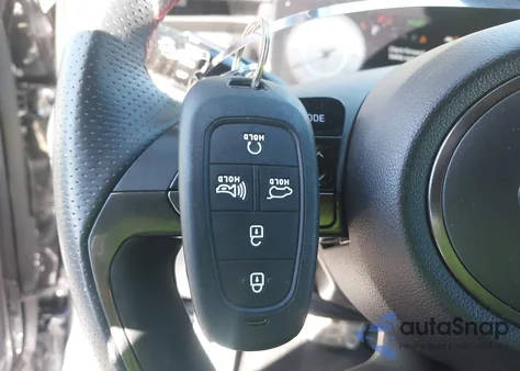 2022 Hyundai Tucson N Line z USA, uszkodzony, nr VIN KM8JFCAE2NU115788